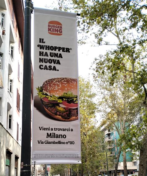 banner pubblicitari su furgoni in città